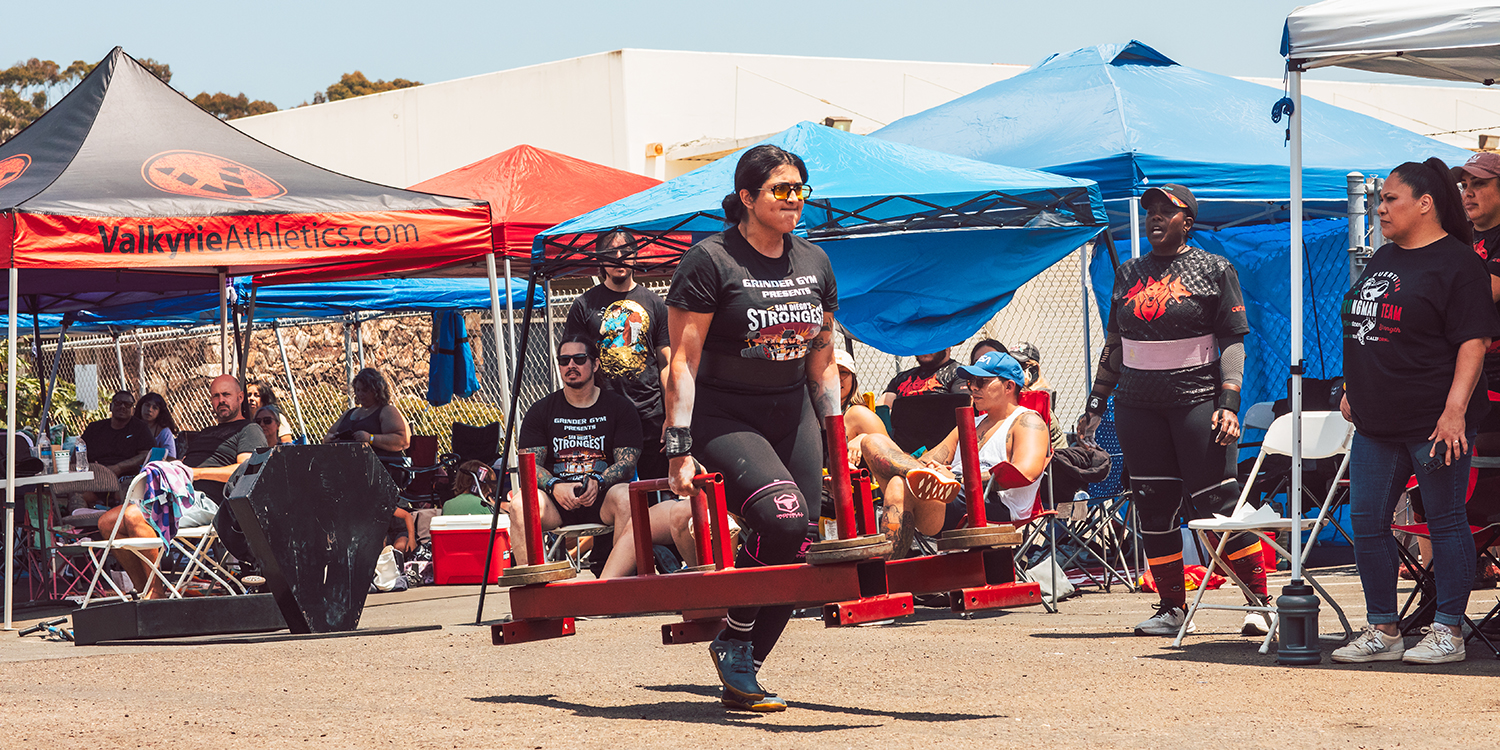 Strongman Farmer’s Walk: Techniques for Maximizing Grip and Speed